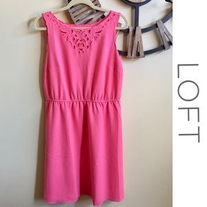 ✨ LOFT Sleeveless Pink Dress with Scallop Detail ✨
